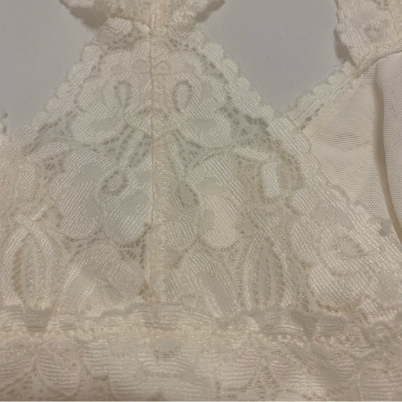 Intimately Free People Lace No Wire Racerback Unlined Bralette - Picture 4 of 4